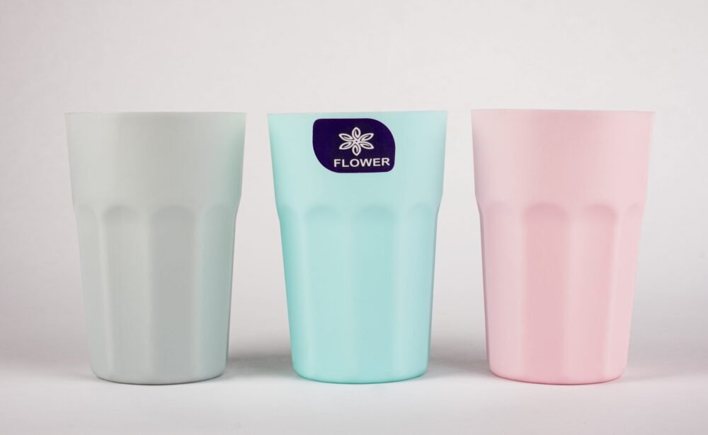Plastic Cups - Image 3